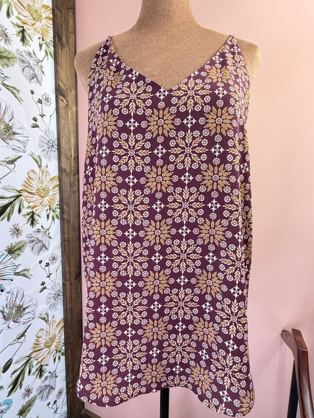 LOFT Spaghetti Strap Floral Tank Top Size Small